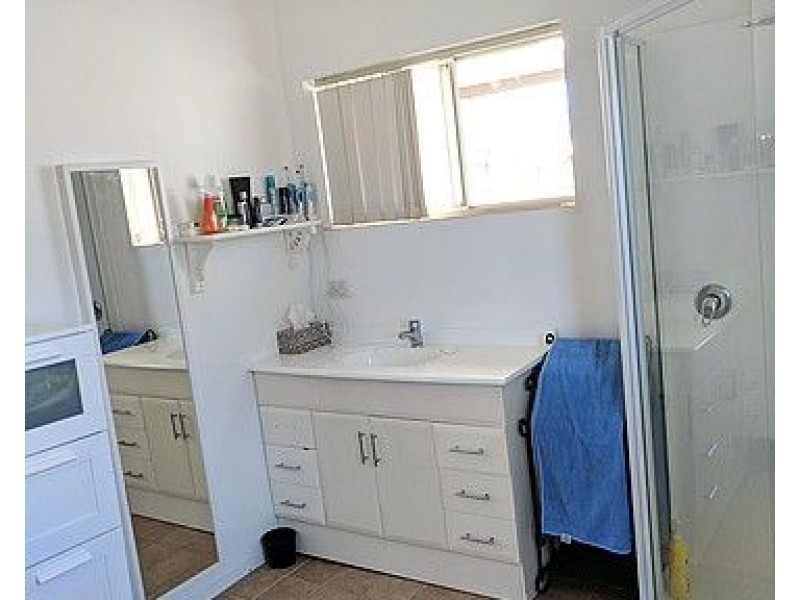 63 Rogers Avenue, Katanning WA 6317