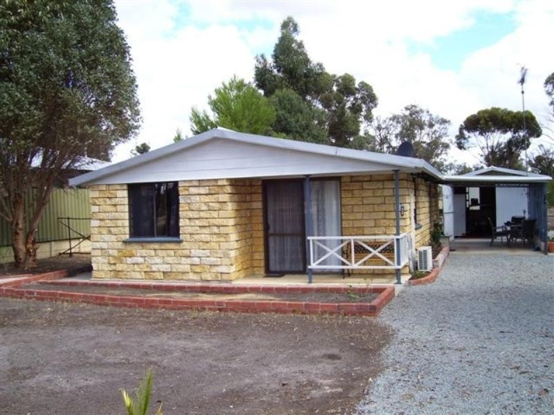 33 Keith Street, Broomehill WA 6318