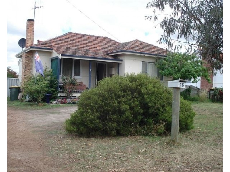 16 Kemble Terrace, Katanning WA 6317