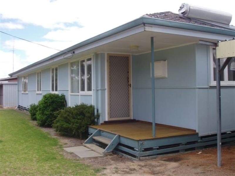 6 – 8 Bourke Street, Nyabing WA 6341