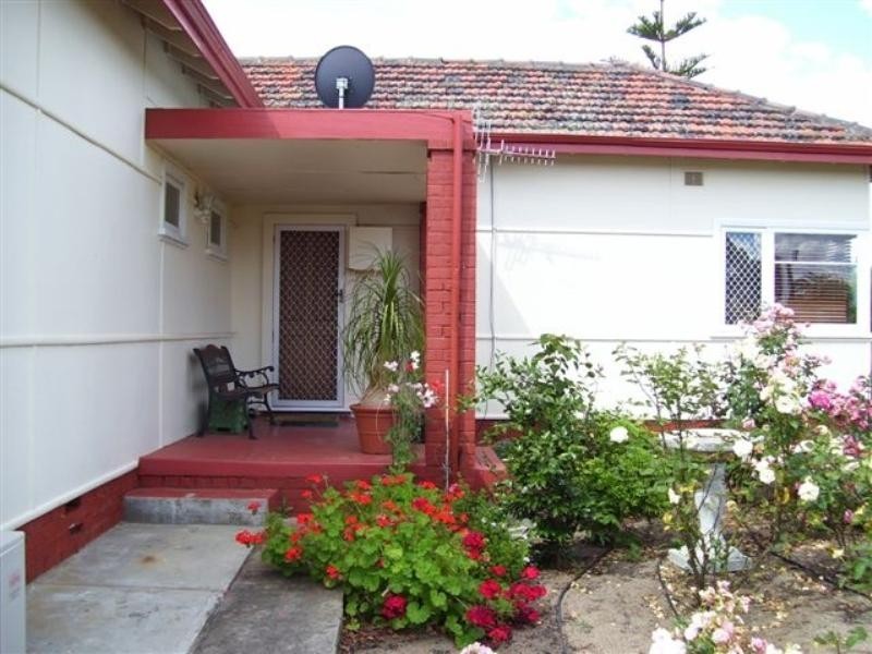 7 Charles Street, Katanning WA 6317