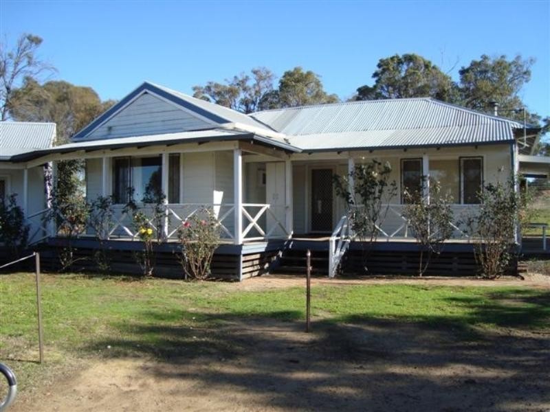 18 Forsythe Road, Kojonup WA 6395