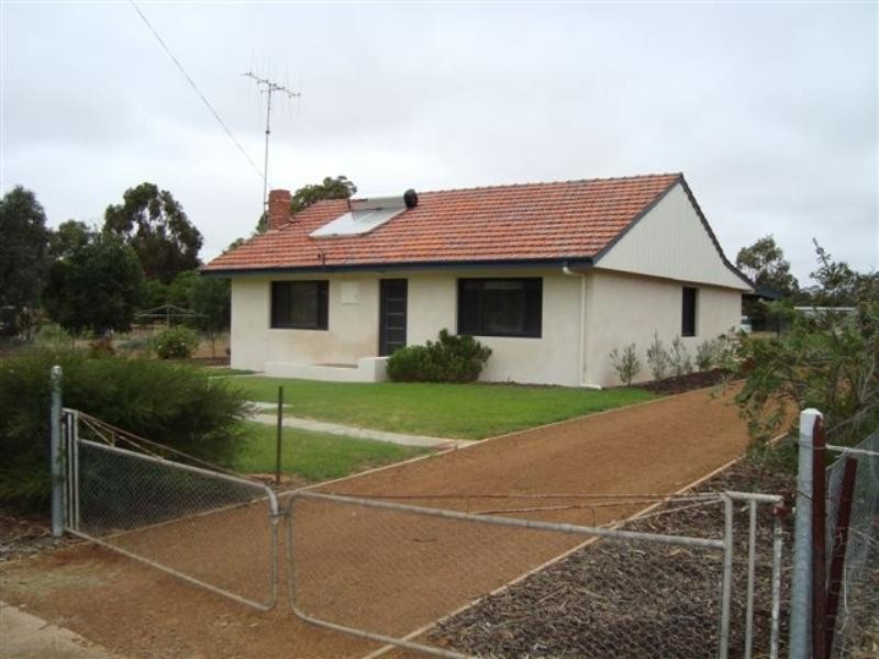 15 Ivy Street, Broomehill WA 6318