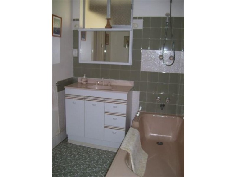 28 Park Street, Katanning WA 6317