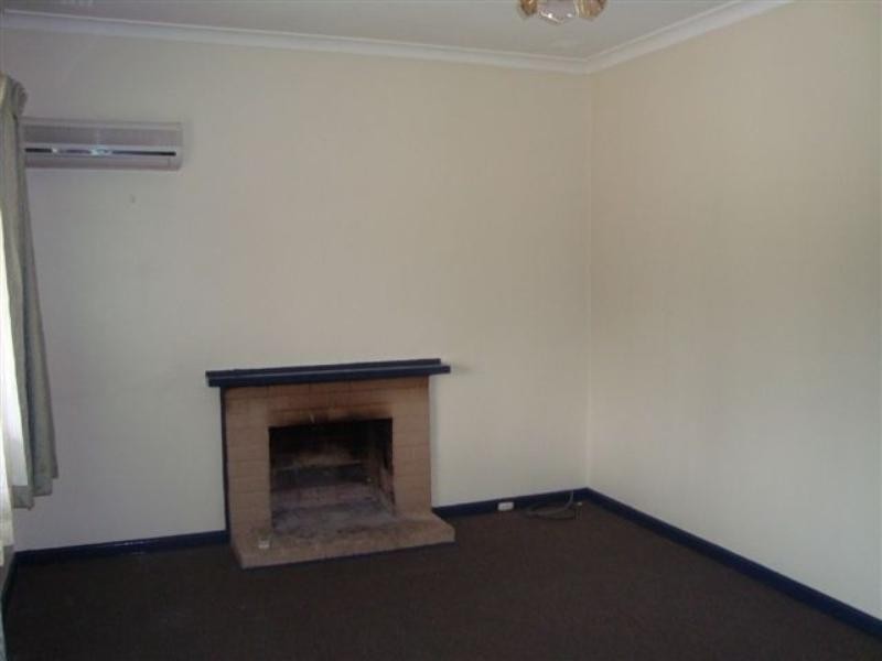 16 Kemble Terrace, Katanning WA 6317