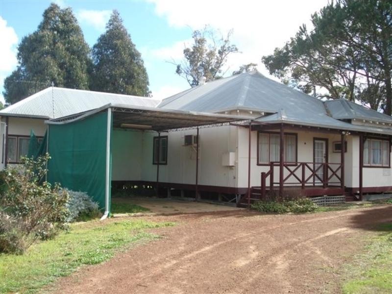 10 Forsythe Road, Kojonup WA 6395