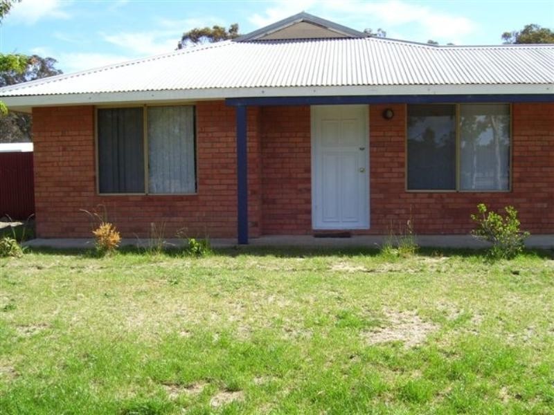 26 Keith Street, Broomehill WA 6318