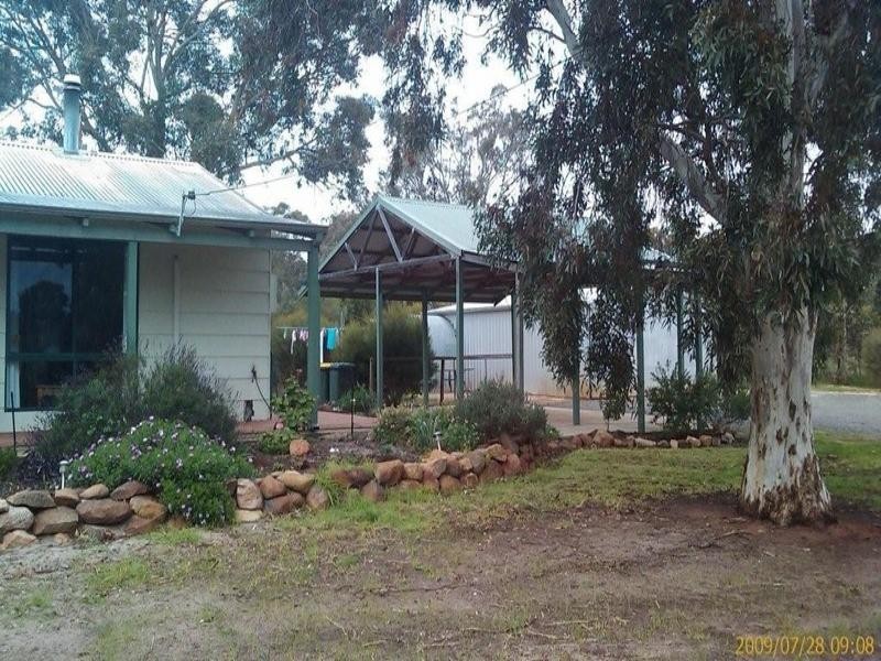 9 Chillicup Road, Broomehill WA 6318