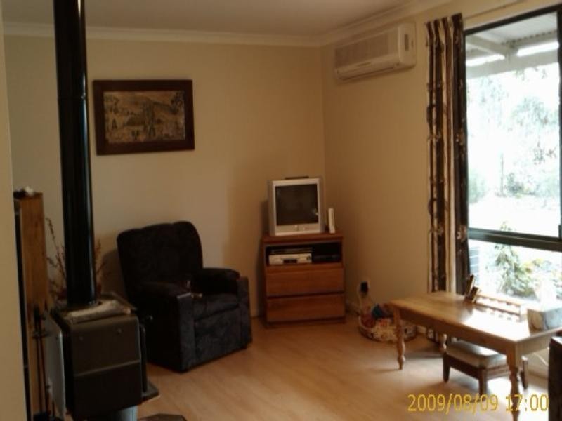 9 Chillicup Road, Broomehill WA 6318