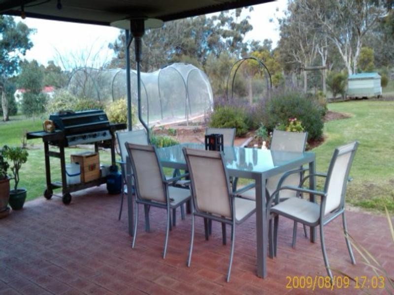 9 Chillicup Road, Broomehill WA 6318