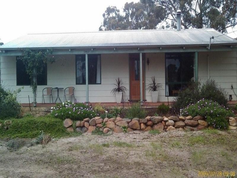 9 Chillicup Road, Broomehill WA 6318