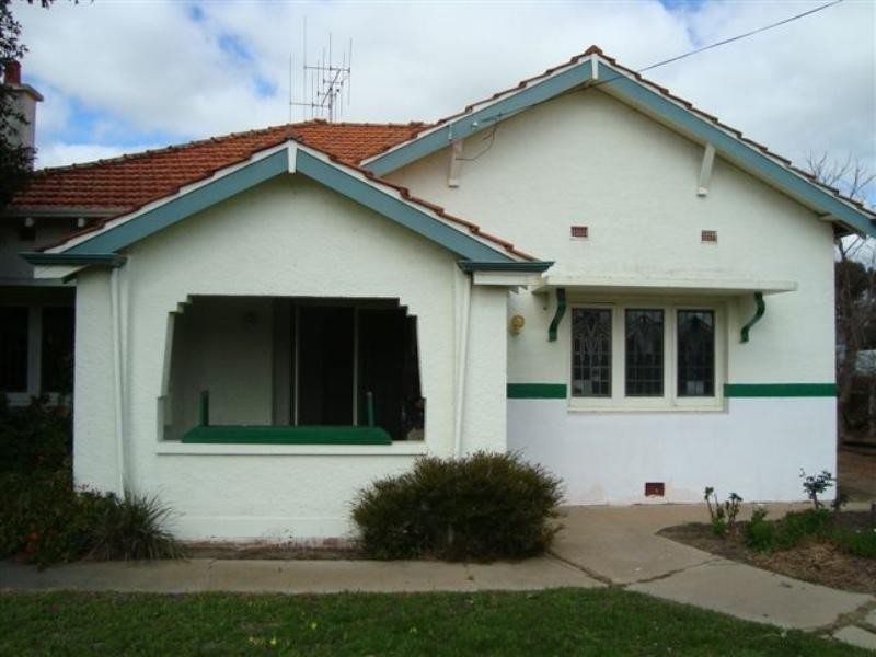 52 Clive Street, Katanning WA 6317