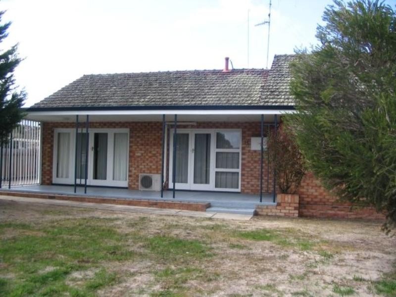 15 Rogers Avenue, Katanning WA 6317