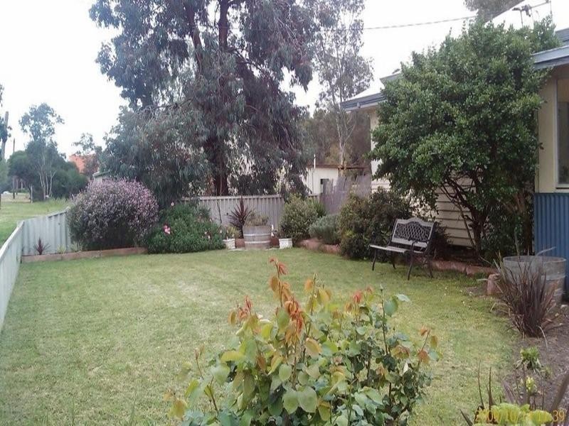 9 GORDON Street, Kojonup WA 6395