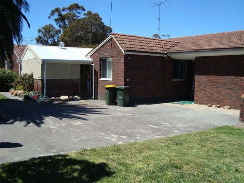 15 Burbidge Way, Katanning WA 6317