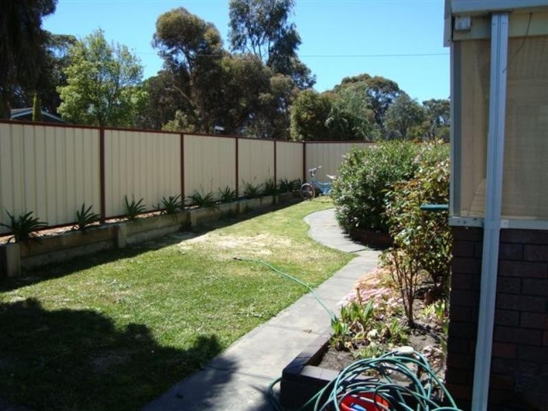 15 Burbidge Way, Katanning WA 6317