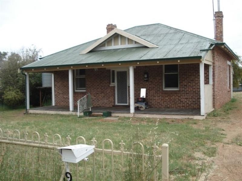 29 Barker Street, Katanning WA 6317