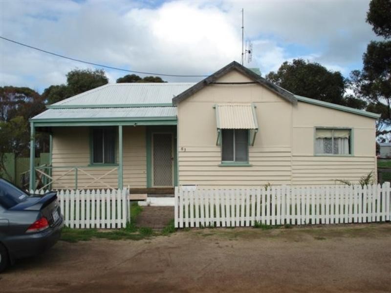 63 BOKARUP Street, Katanning WA 6317