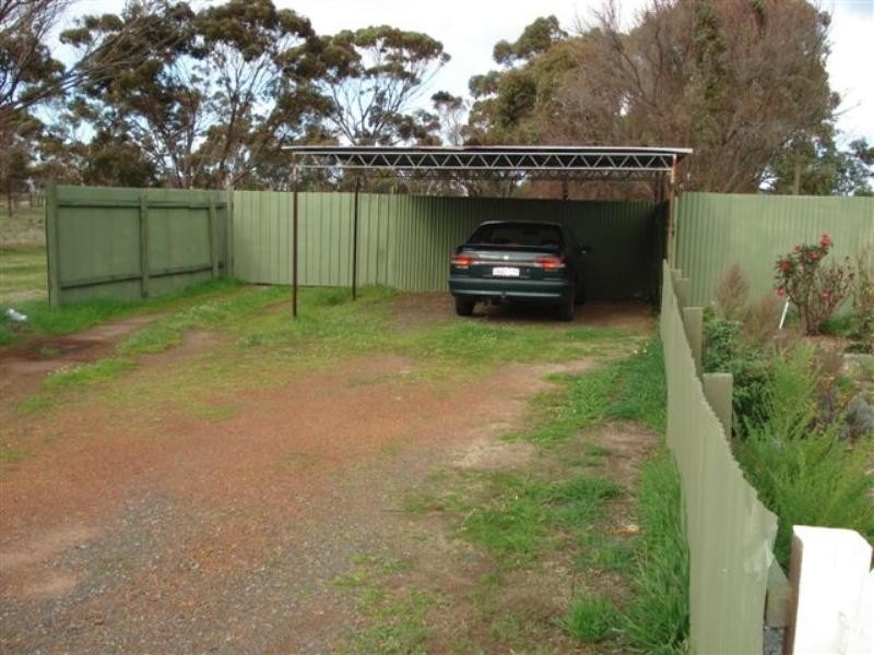 63 BOKARUP Street, Katanning WA 6317