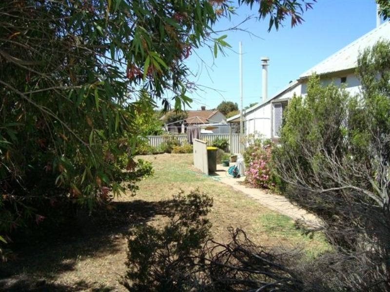 54 Taylor Street, Katanning WA 6317