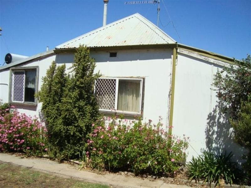 54 Taylor Street, Katanning WA 6317