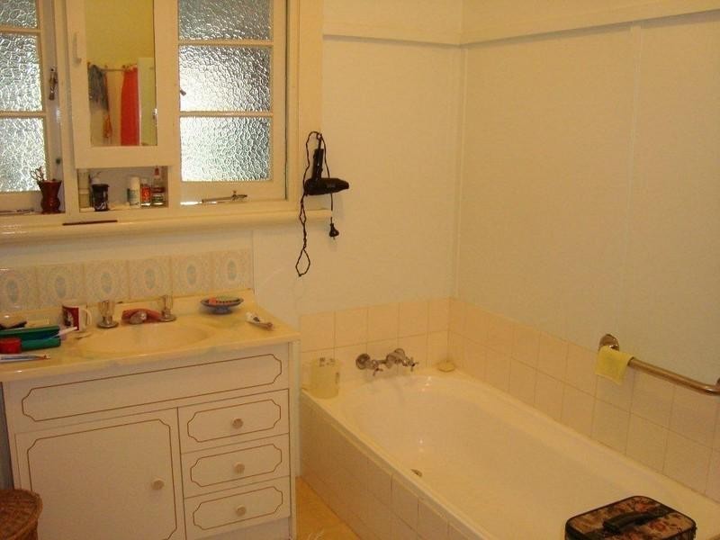 7 Charles, Katanning WA 6317