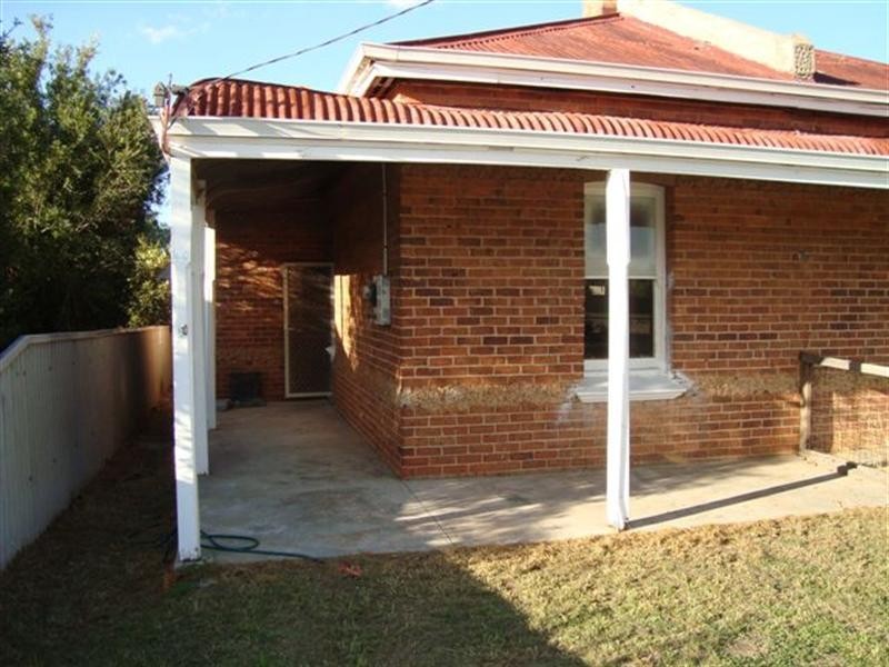 40 Taylor Street, Katanning WA 6317