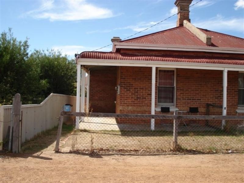 40 Taylor Street, Katanning WA 6317