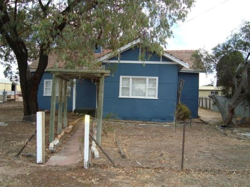 9 CORBETT Street, Gnowangerup WA 6335