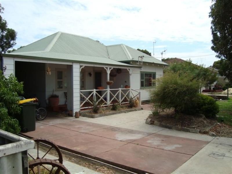 5 Forrest Street, Katanning WA 6317