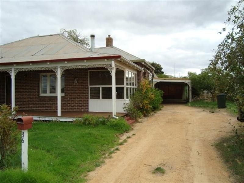 36 Albion, Katanning WA 6317