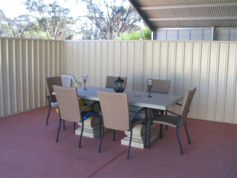 113 Nelson Street, Broomehill WA 6318