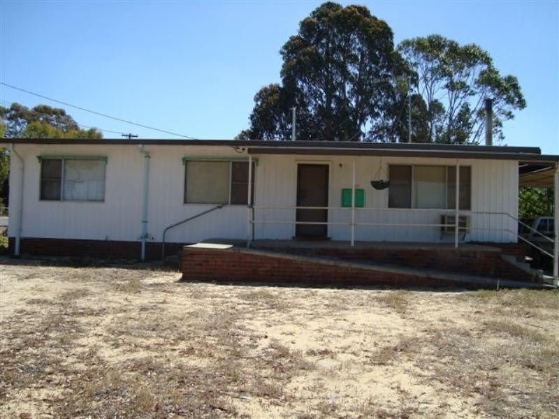 4 Davis Street, Gnowangerup WA 6335