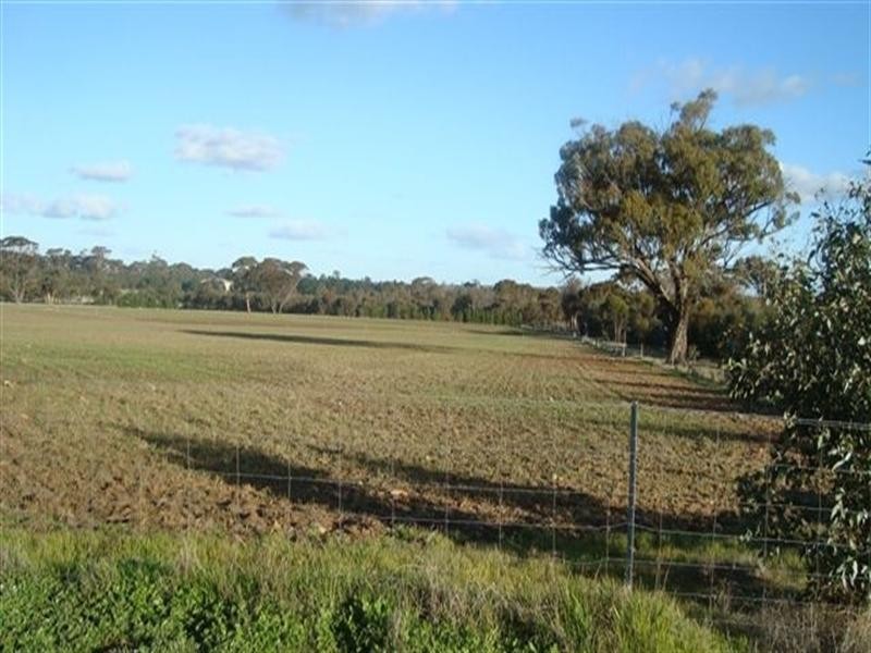 175 Bell Road, Woodanilling WA 6316