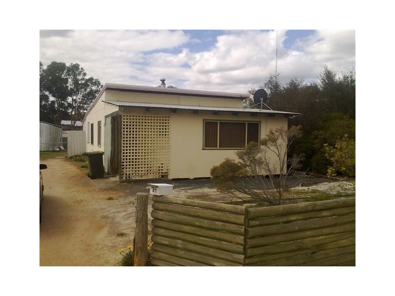 41 Cullen Street, Katanning WA 6317