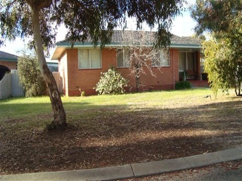 35 Marri Drive, Katanning WA 6317