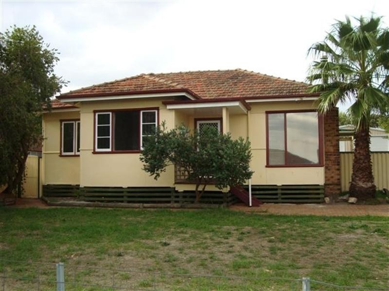 11 Kemble Terrace, Katanning WA 6317