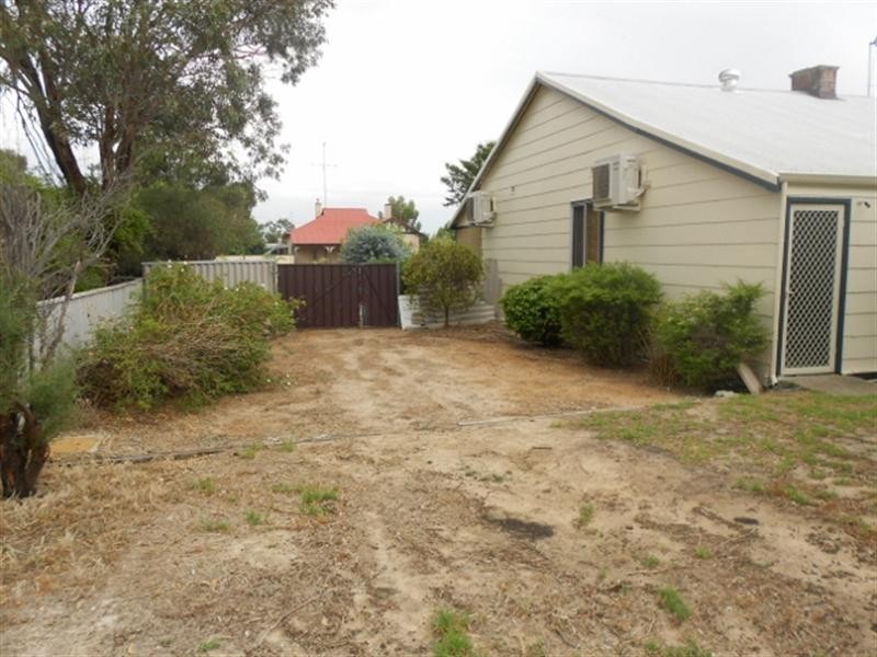 7 Carlisle Street, Katanning WA 6317