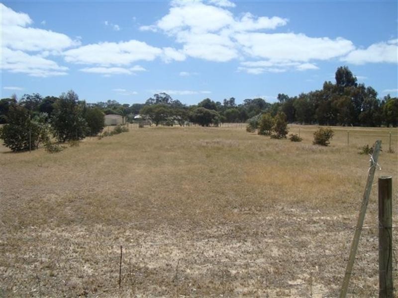 6 Steere Road, Woodanilling WA 6316