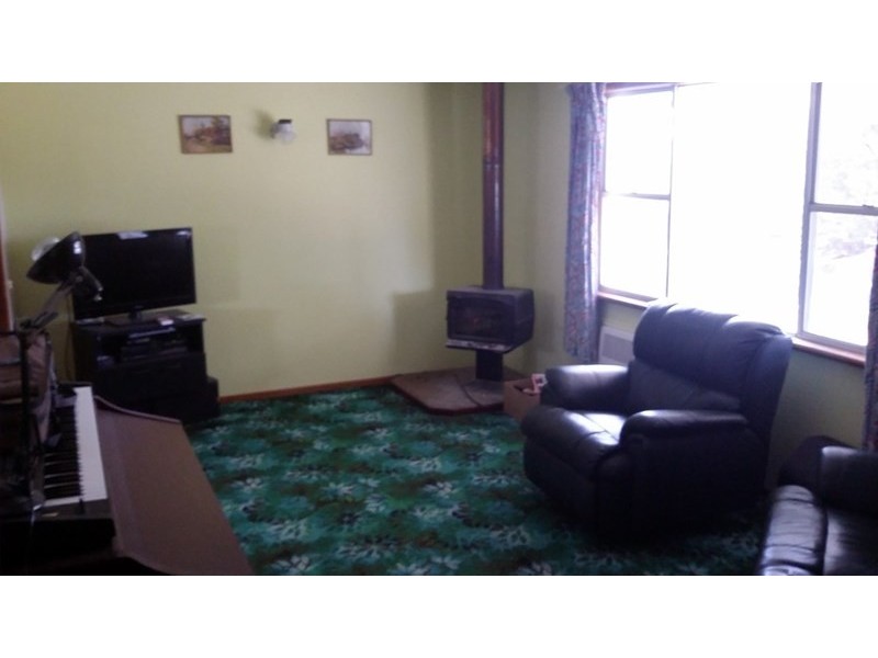 4 Davies Street, Gnowangerup WA 6335