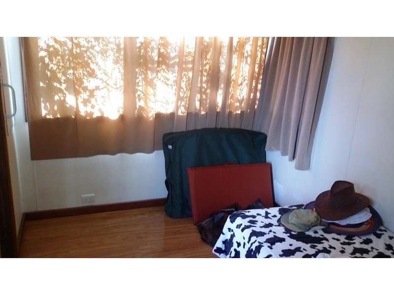 4 Davies Street, Gnowangerup WA 6335