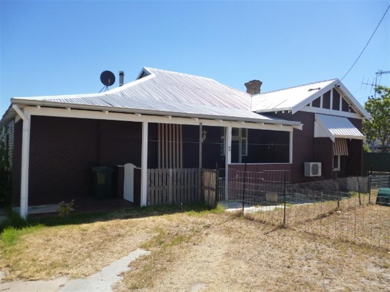 2 Britannia Street, Katanning WA 6317