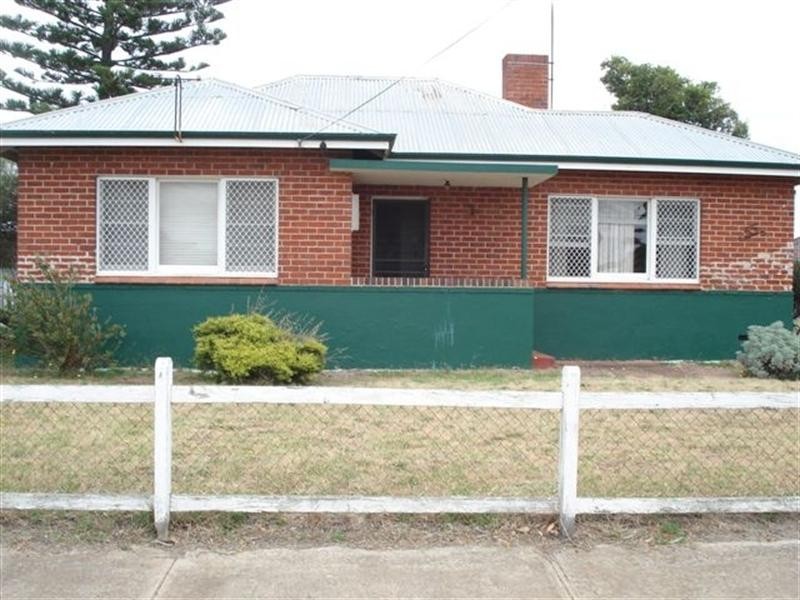 55 Park Street, Katanning WA 6317