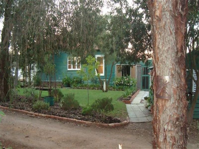 7 Bokarup Street, Katanning WA 6317