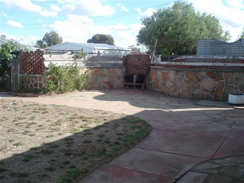 8 Forrest Street, Katanning WA 6317