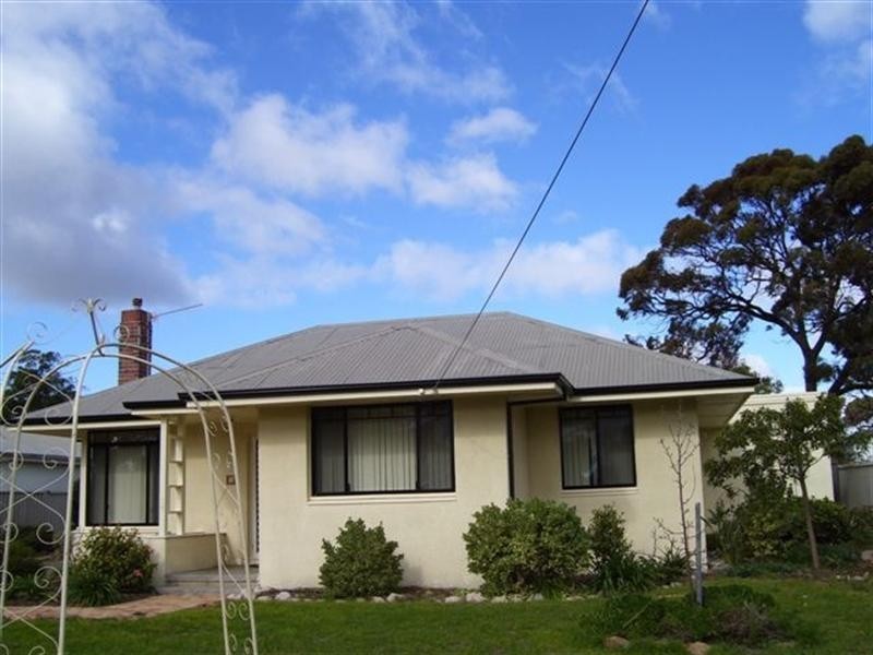 17 Quinn Street, Gnowangerup WA 6335