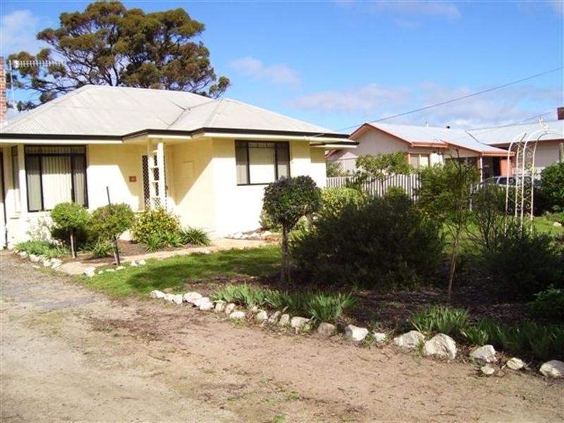 17 Quinn Street, Gnowangerup WA 6335