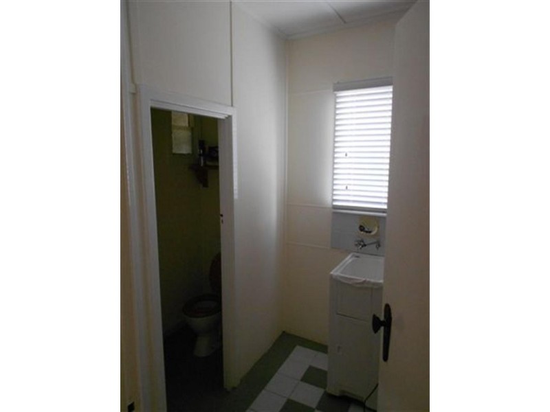 24 Broome Street, Katanning WA 6317