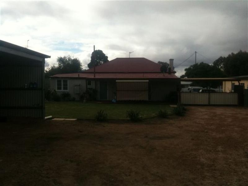 13 Yougenup Road, Gnowangerup WA 6335