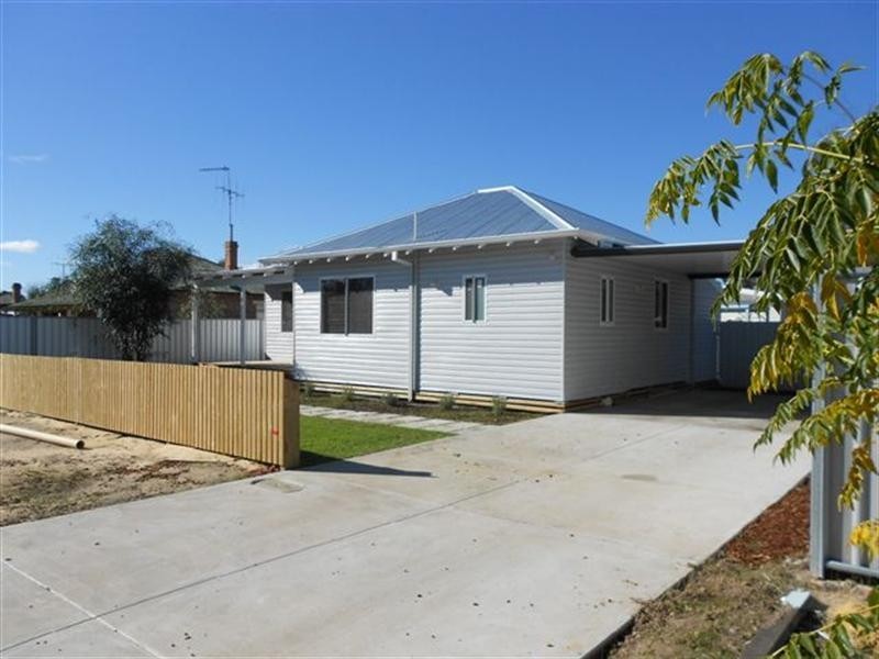 31 Barker Street, Katanning WA 6317